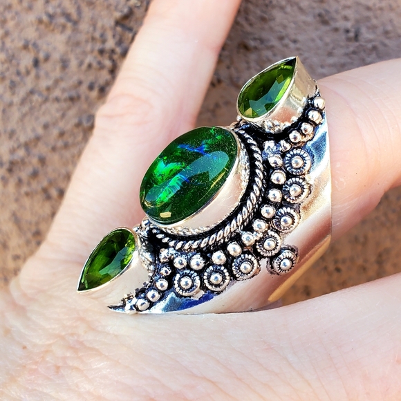 New Triplet Opal & Peridot 925 Silver Statement Ring. - Picture 6 of 15